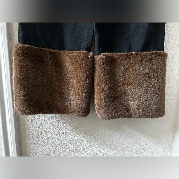 NWT WEWOREWHAT FAUX FUR STRAIGHT LEG JEAN,
BLACK DENIM & FAUX FUR JEANS, SIZE 24 - Picture 7 of 7